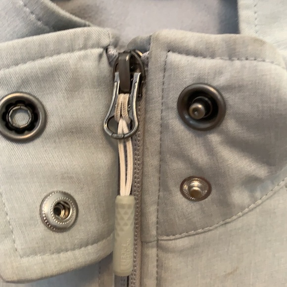 Women’s North Face jacket - Picture 4 of 9